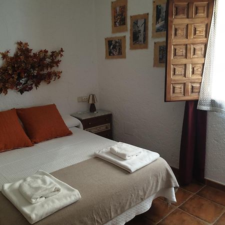 Casa Rural El Lobo Айна Екстериор снимка